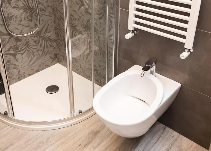 Dall'arca Station - Center - Fiera 게스트하우스