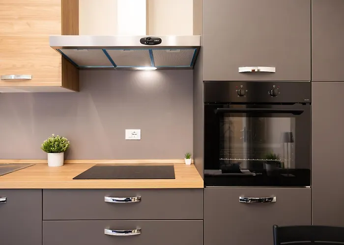 Гостевой дом Dall'arca Station - Center - Fiera