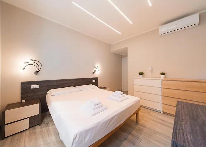 Гостевой дом Dall'arca Station - Center - Fiera