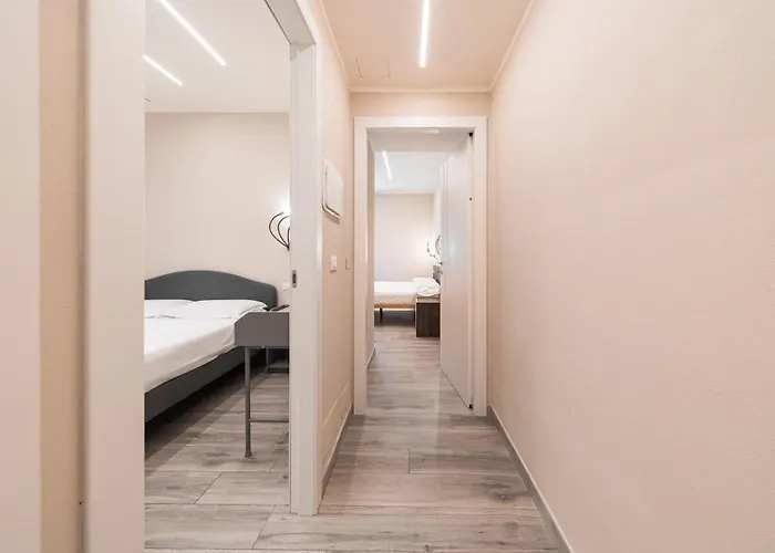 Dall'arca Station - Center - Fiera 3* Болонья