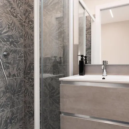 Dall'arca Station - Center - Fiera 3*